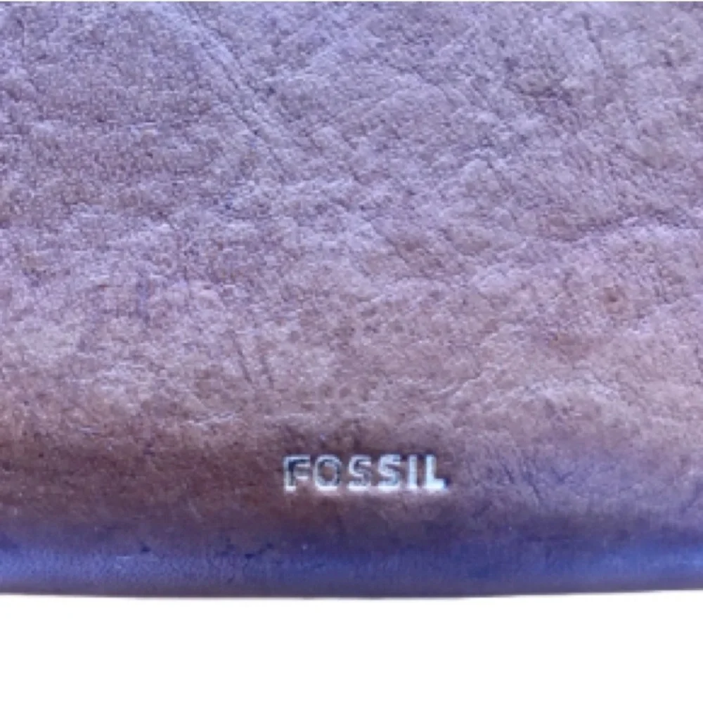 Fossil mahogany colored